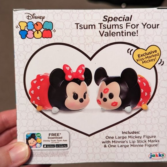 Disney RARE Tsum Tsum Series Mickey and Minnie Valentines Day Tsweeties - Picture 4 of 9